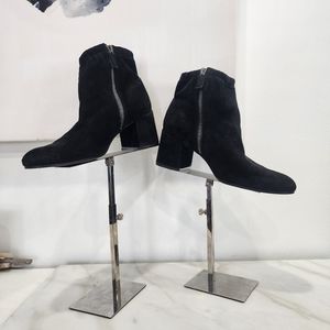 [ EILEEN FISHER] WOMEN'S size 8.5 HOLLIS,BLOCK HEEL BLACK SUEDE  ZIP UP BOOTIE.